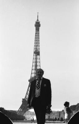 Прикрепленное изображение: В Париже - 1977.jpg